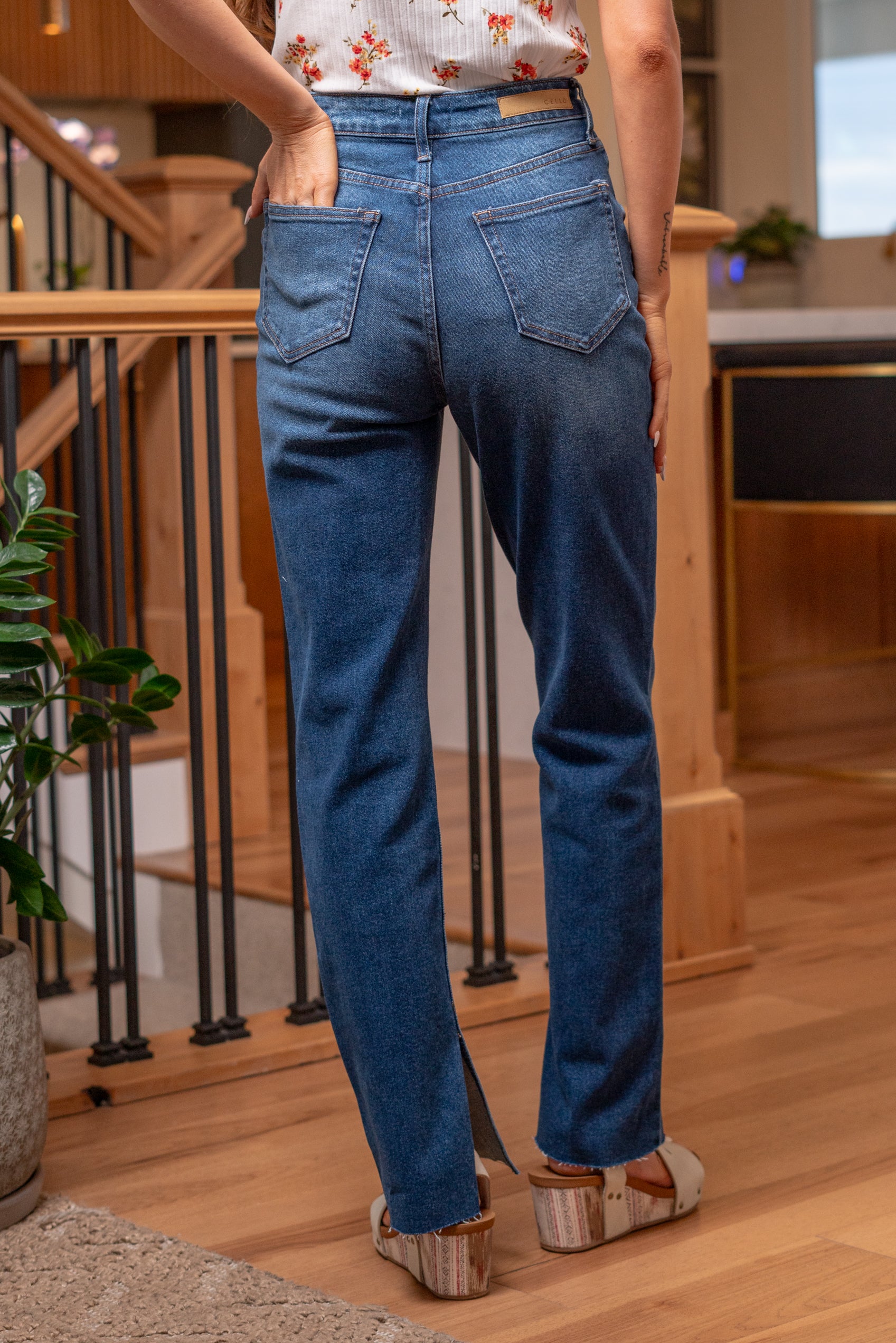 American Blues Denim Boutique Cello Jeans Down For Fun Slit Hem High Rise Straight