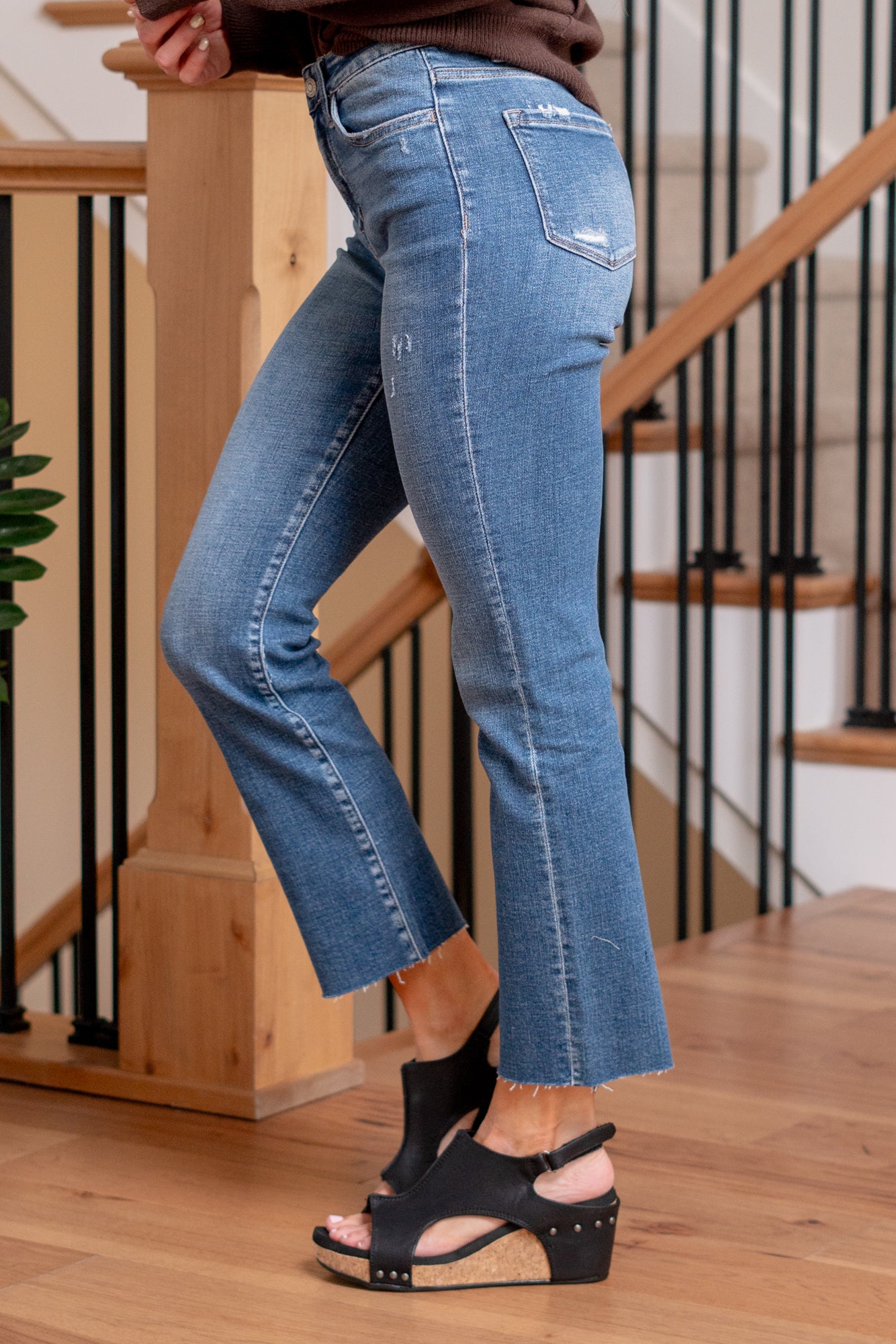 Flying Monkey  Introducing the Prudent High Rise Straight jeans with a raw hem, a perfect blend of sophistication and edge. These jeans feature a flattering high-rise silhouette and a contemporary straight leg, providing a versatile and timeless look. The raw hem adds a touch of modernity, making them suitable for both casual and more dressed-up occasions