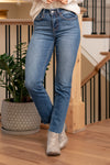 Lovervet by VERVET   Upgrade your denim collection with the Masterfully High Rise Slim Straight jeans. These jeans feature a flattering high-rise silhouette and a contemporary slim straight leg, offering a perfect blend of modern style and comfort. Versatile and timeless, these jeans can effortlessly transition from casual to more dressed-up looks.