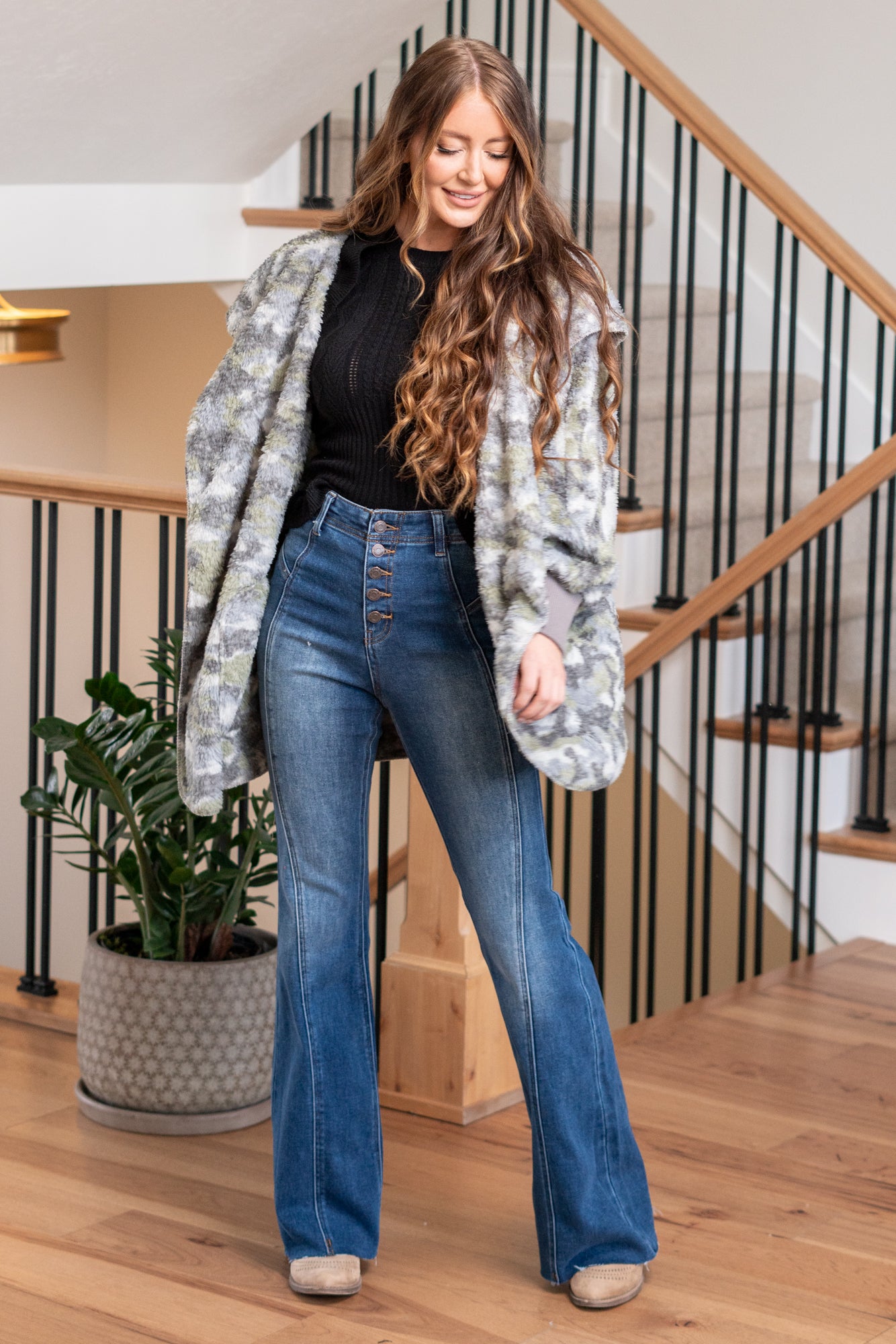 Hem & Thread   This is that cozy jacket you will throw on every day and go! One size fits most with an open neckline and long sleeves and side pockets.   Color: Gray Camo Neckline: Open  Sleeve: Long 100% POLYESTER Style #: 19919C-GrayCamo