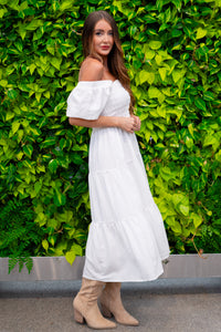 Tiered long dress with puff sleeves