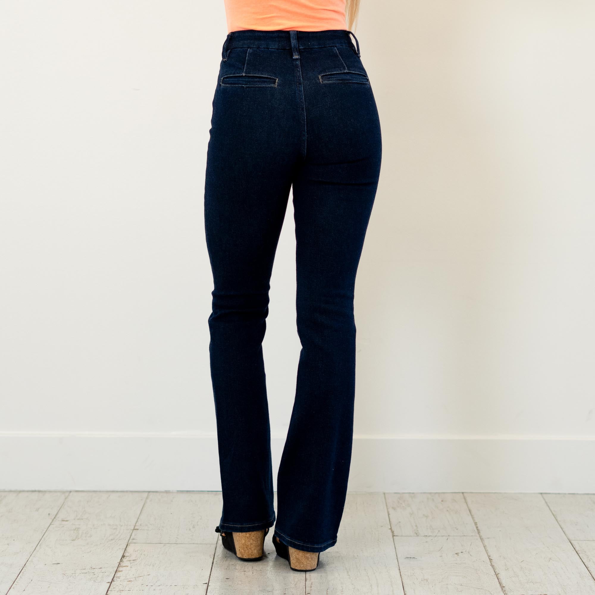 Lovervet by VERVET&nbsp;

This high-rise bootcut is designed with a seamless waistband for a smooth, flattering fit from waist to hip. The full-length leg and finished hem create a clean, polished silhouette that feels effortlessly put together. Crafted from comfort stretch denim, these jeans move with you while maintaining their shape. The rich dark wash makes this pair a timeless, dress-up-or-down staple.&nbsp;

Color Name: Exhilarating
Color: Dark Blue Wash
Cut: FIT, 33" Inseam*
Rise: High-Rise, 10" Fron