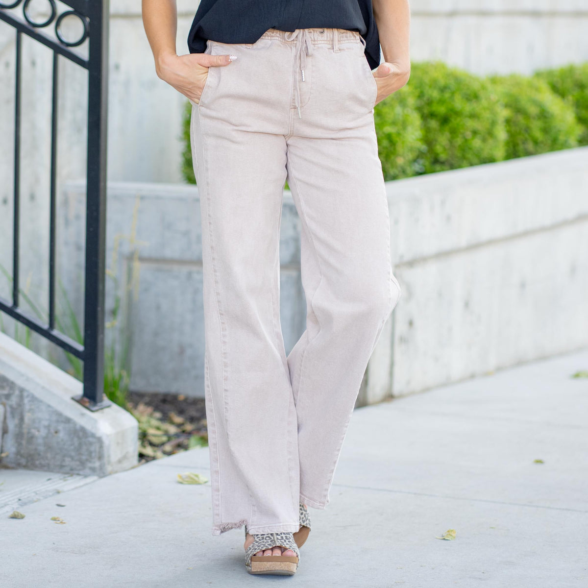 KanCan Margot High Rise Wide Leg Jeans – Draw-Cord Waist, Elastic