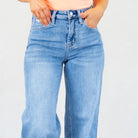 

VERVET by&nbsp;Flying Monkey Jeans


Description&nbsp;

Color Name: Hearten
Color: Medium Blue
Cut: Wide Leg, 34" Inseam*
Rise: High-Rise, 10.5" Front Rise*
Leg Opening: 22"*
Material: 94.5% COTTON, 4.5% POLYESTER, 1% SPANDEX

Machine Wash Separately In Cold Water
Stitching: Classic
Fly: Zipper
Style #: V3651


*Measured on the smallest size, measurements may vary by size


Contact us for any additional measurements or sizing.