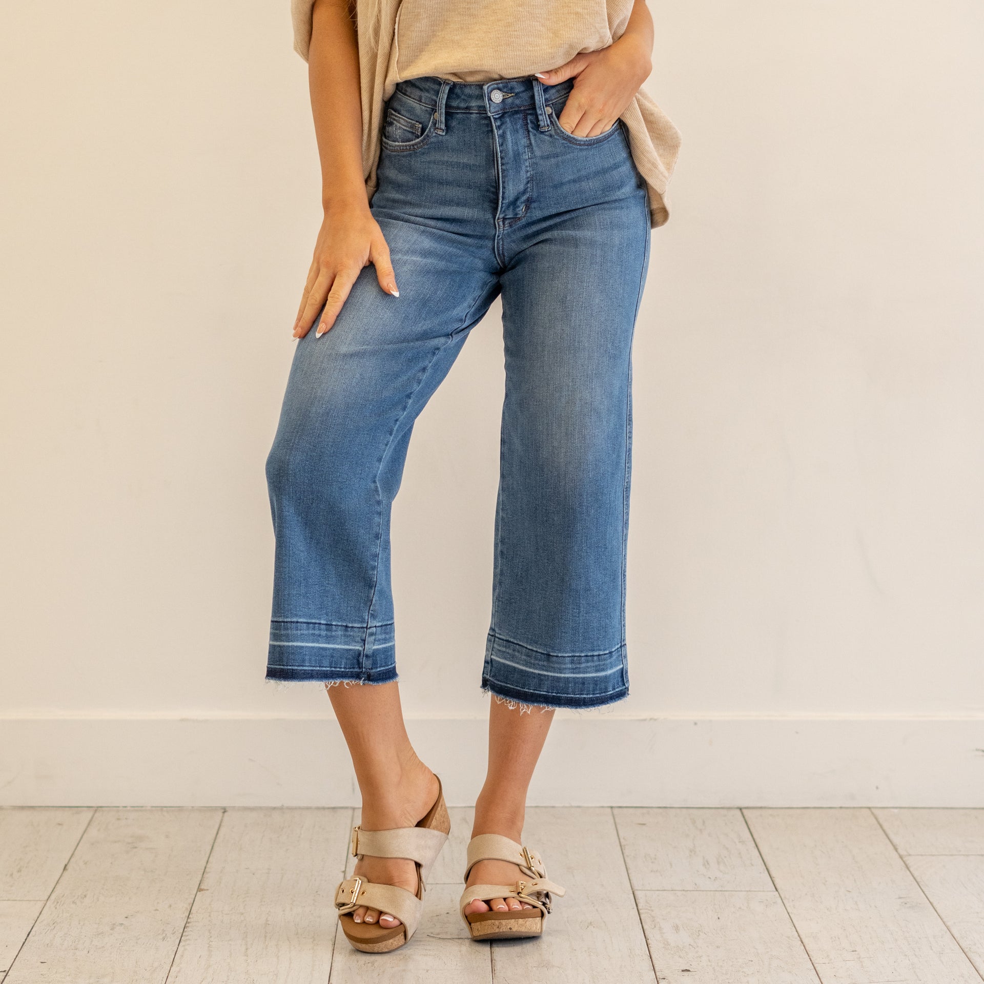 Judy Blue Jeans Sienna High Rise Wide Leg Crop Regular Plus