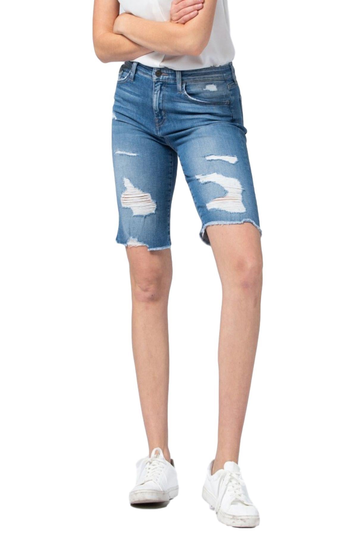 Flying Monkey Jeans  Collection: January 2020 Style Name: Pixel Color: Distressed Medium Wash Rise: High Rise, 10" Front Rise Cut: Bermudas, 13" Inseam Material: 93% COTTON, 5% POLYESTER(T400), 2% LYCRA®SPANDEX Fly: Zipper  Style #: Y2880   Contact us for any additional measurements or sizing.   Sizes Compared To Women's Size 24/00 25/0 26/2 27/4 28/6 29/8 30/10  Sizes Compared To Juniors Size 24/0 25/1 26/3 27/5 28/7 29/9 30/11