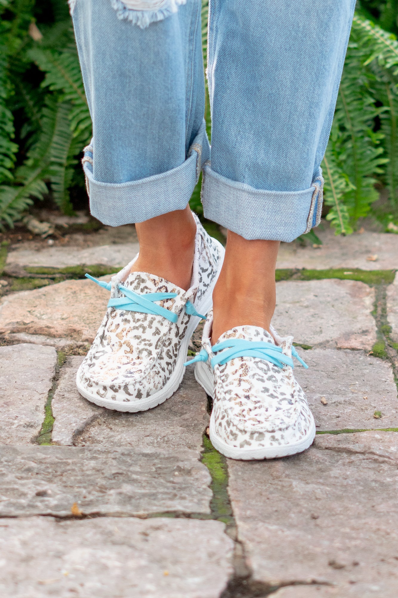 Boat Shoes | Gyspy Jazz by Very G  These boat shoes from Gyspy Jazz are comfortable and bold. Style Name: Jazzy Canvas  Color: White Cut: Boat  Rubber Sole Style #: GJSP0293-White Contact us for any additional measurements or sizing.    