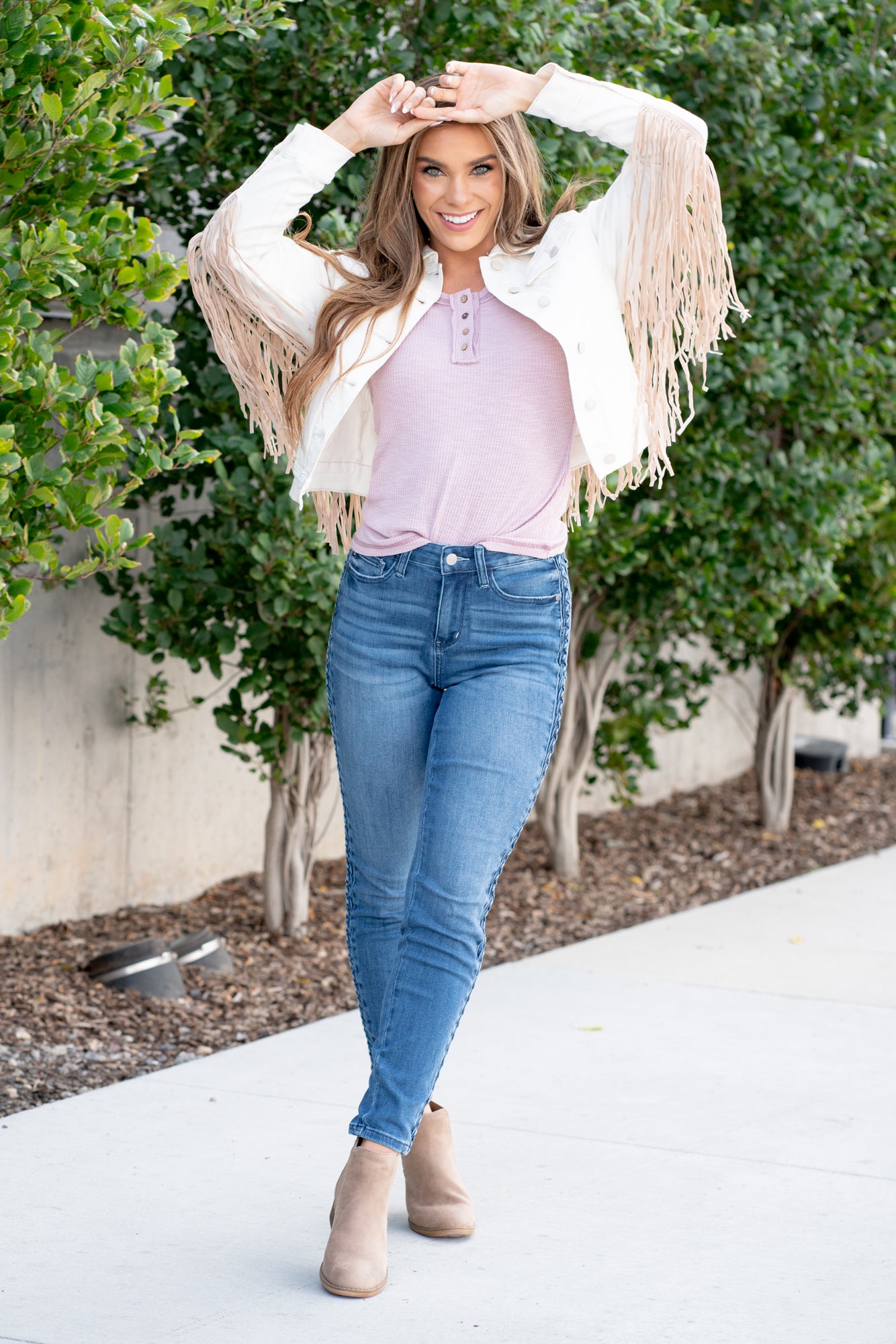 How to Style White Jeans for the Spring - Sequins & Sales