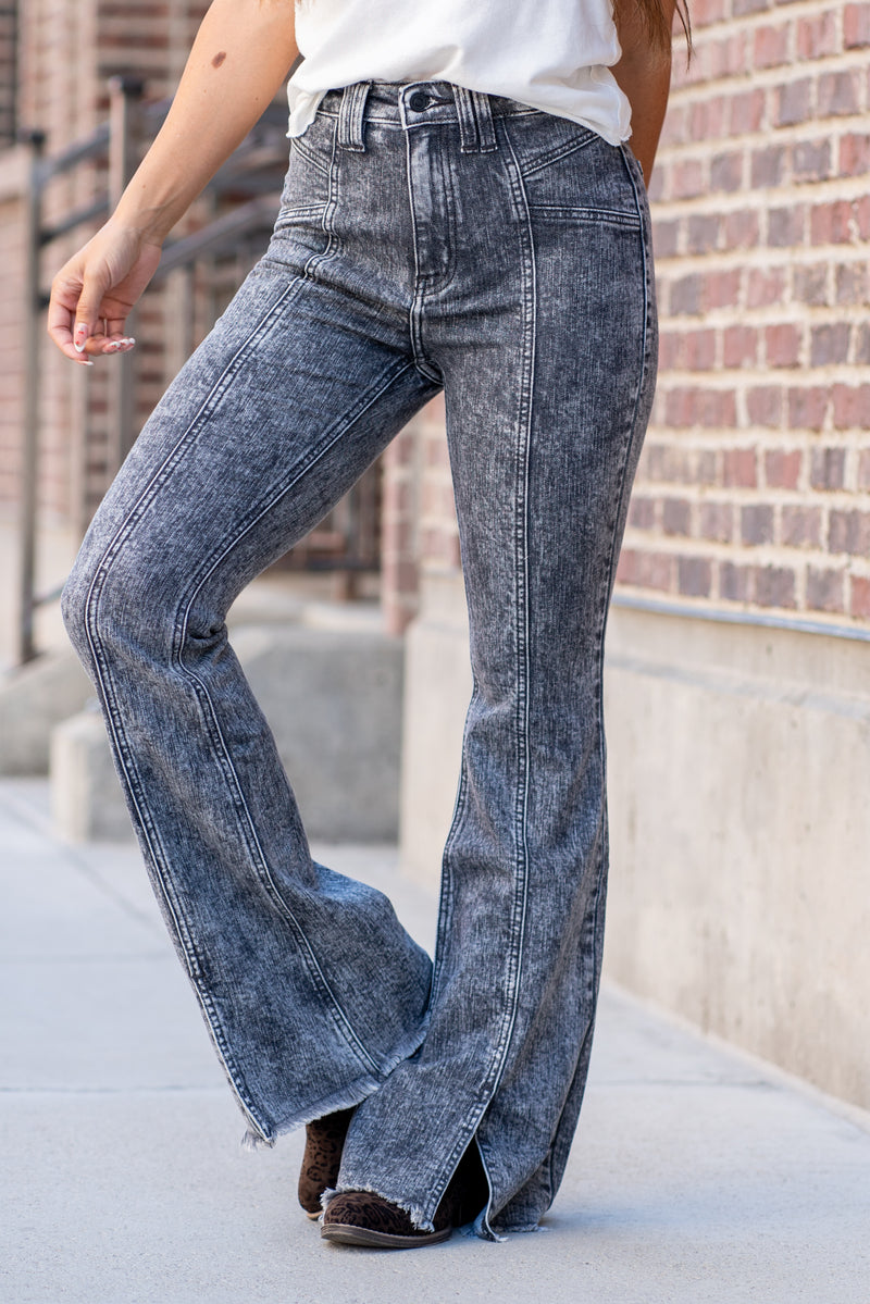 KanCan Jeans    Fray hem with a split hem and a front seam with a high waist.  Color: Grey Wash  Cut: Flare, 33" Inseam  Rise: High Rise, 11.5" Front Rise 99% COTTON , 1% SPANDEX Fly: Zipper Fly Style #: KC9314GR Contact us for any additional measurements or sizing.    *Measured on the smallest size, measurements may vary by size. 