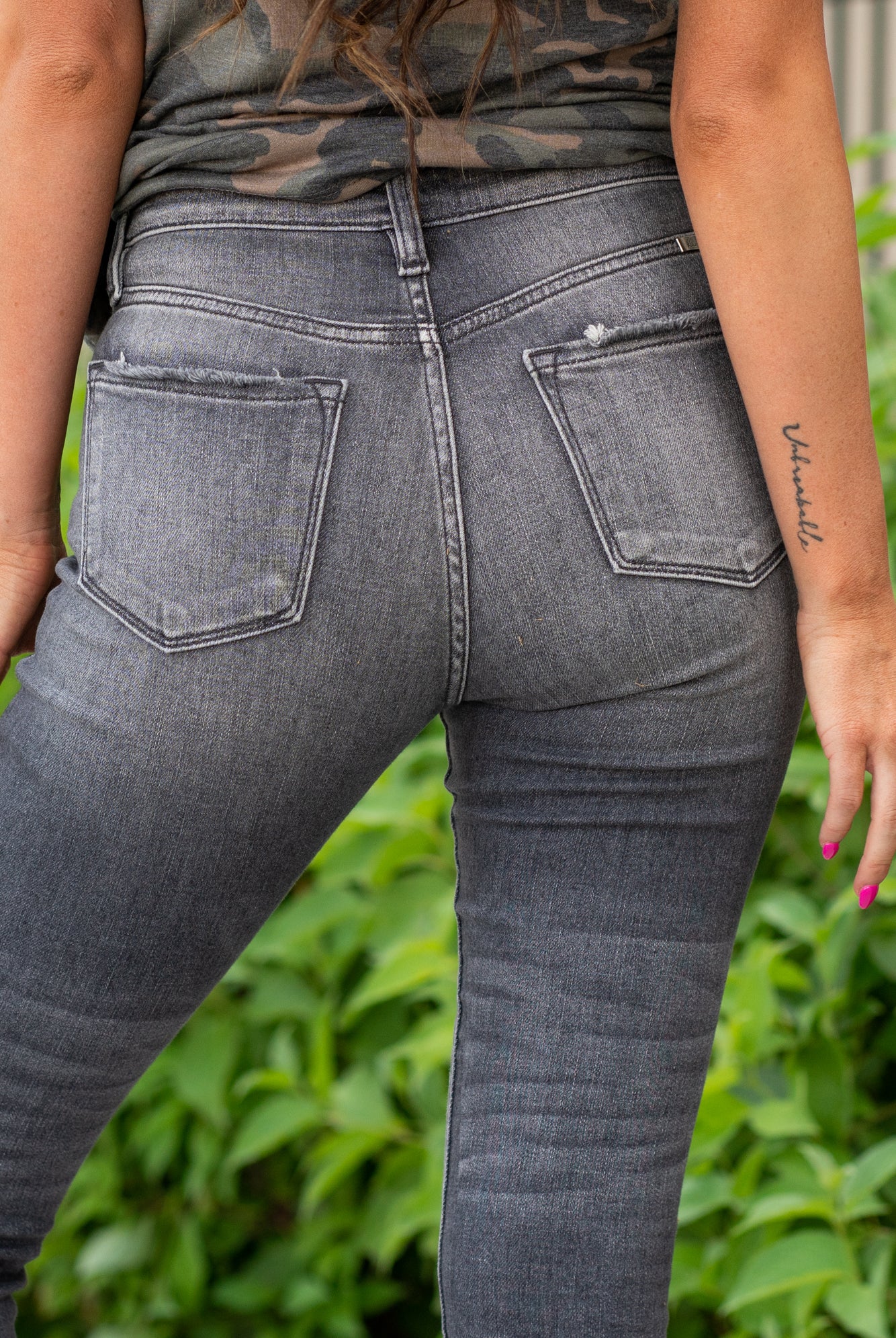 KanCan Jeans Color: Gray Ankle Skinny, 26.5" Inseam* High Rise, 10.5" Front Rise* Fray Hem Ankle 93% COTTON , 6% POLYESTER , 1% SPANDEX Fly: Zipper Style #: BM8395HGDG Contact us for any additional measurements or sizing.    *Measured on the smallest size, measurements may vary by size. 