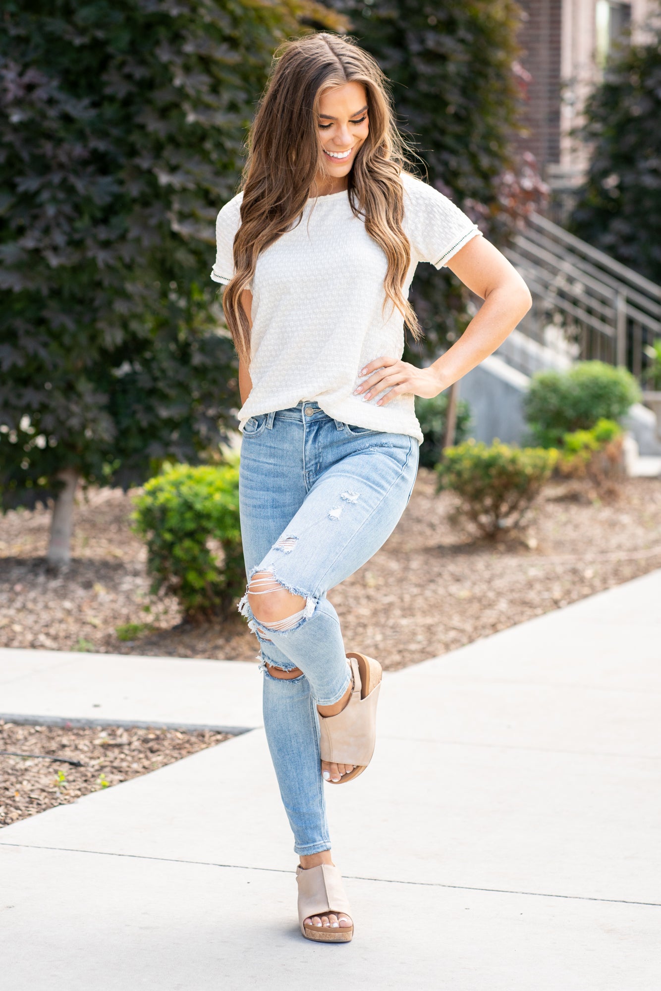 VERVET by Flying Monkey Jeans  This comfortable stretchy denim has a distressed detail, calf-hugging fit, fray hem bottom, and a 5 button-exposed fly with a distressed back pocket. Skinny Cut, 27" Inseam* Mid Rise, 9" Front Rise* 92%COTTON, 6%POLYESTER, 2%SPANDEX Machine Wash Separately In Cold Water Stitching: Classic Fly: Zipper Fly Style #: V2948 Contact us for any additional measurements or sizing.    *Measured on the smallest size, measurements may vary by size. 