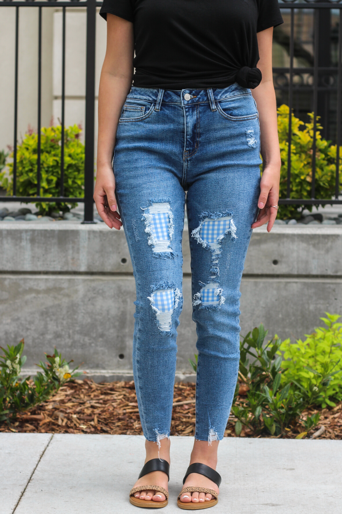 Blue 2025 frayed jeans