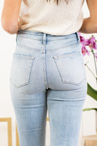 Vervet Flying Monkey Jeans  These rolled cuffed ultra high rise straight jeans are so cute for spring. Pair with sandals and a tank for a casual day-out look.  Collection: Spring 2021 Style Name: Carefree Color: Light Blue Wash  Cut: Ankle Skinny, 26" Rise: Suoer High-Rise, 11" Front Rise Material: 90.5%COTTON, 7.5%POLYESTER, 2%SPANDEX Machine Wash Separately In Cold Water Stitching: Classic Fly: Zip Fly Style #: V2218 Contact us for any additional measurements or sizing.