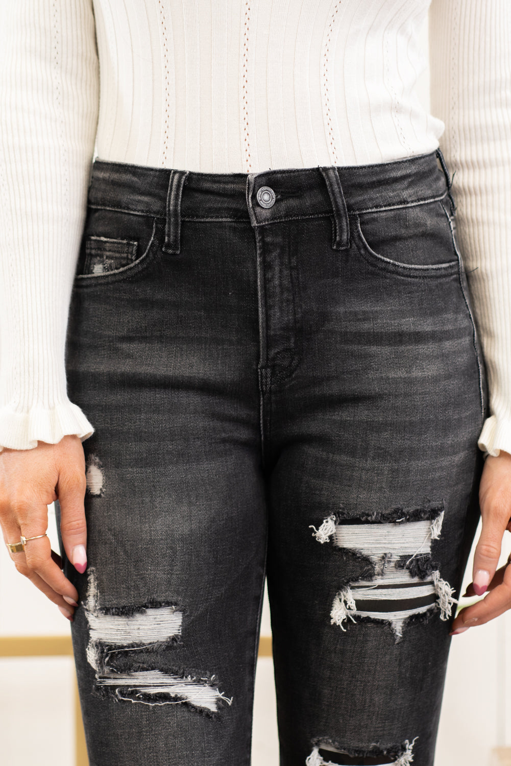 VERVET by Flying Monkey Jeans    Camouflage is a must have trendy print and these Camo Patch skinny jeans offer a cute distressed look with coverage. Collection: Spring 2021 Skinny, 27" Inseam Rise: High Rise, 10" Front Rise 93.8% COTTON, 5.4% POLYESTER, 0.8% SPANDEX Stitching: Classic Fly: Zip Fly Style #: T5025 Contact us for any additional measurements or sizing.