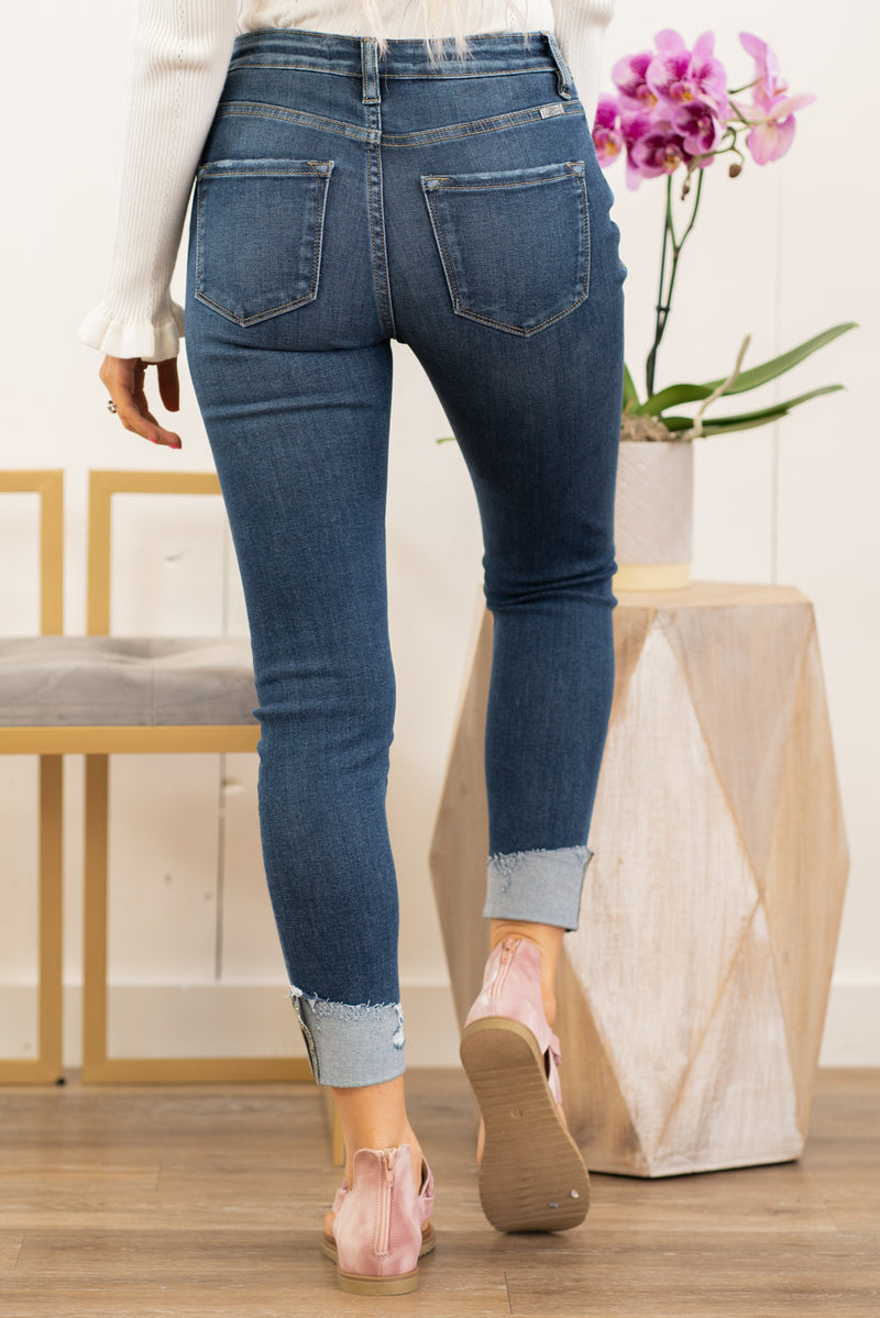 KanCan Jeans Collection: Winter 2020 Color: Dark Blue Cut: Cuffed Skinny, 26" Inseam Rise: High-Rise, 10" Front Rise COTTON 98% POLYESTER 30% SPANDEX 2% Stitching: Classic Fly: Exposed Button Fly  Style #: KC8606D Contact us for any additional measurements or sizing.  Haley wears a size small top, a 1 in jeans, and a small in tops. She is wearing a size 24/1 in these jeans.