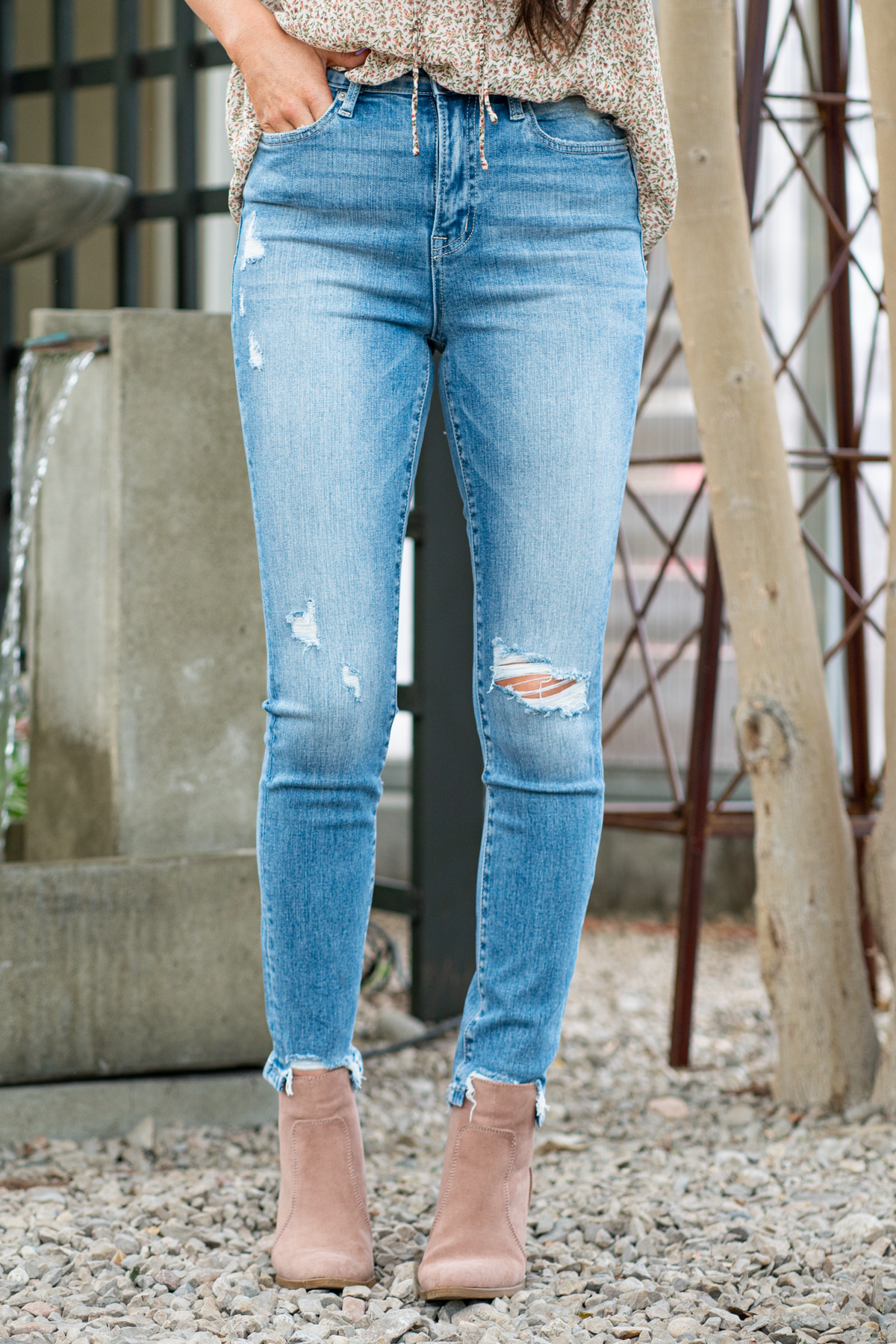 Denim by Zenana   Color: : Medium Blue Wash  Cut: Skinny Fit, 27" Inseam*  Rise: High-Rise, 10.25" Front Rise* 98% COTTON 2% SPANDEX Fly: Zipper Fly  Style #: DPP-1708MM Contact us for any additional measurements or sizing.   *Measured on the smallest size, measurements may vary by size.  