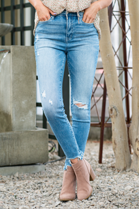 Denim by Zenana   Color: : Medium Blue Wash  Cut: Skinny Fit, 27" Inseam*  Rise: High-Rise, 10.25" Front Rise* 98% COTTON 2% SPANDEX Fly: Zipper Fly  Style #: DPP-1708MM Contact us for any additional measurements or sizing.   *Measured on the smallest size, measurements may vary by size.  