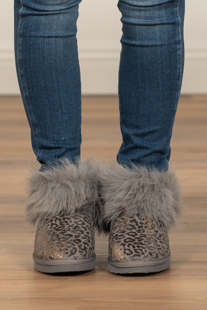 Booties | Very G  These boots from Very G are perfect to wear all winter your favorite jeans.  Style Name: Frost Color: Black Cut: Slip-On Rubber Sole Style #: VGLB0305-GreyLeopard Contact us for any additional measurements or sizing.   