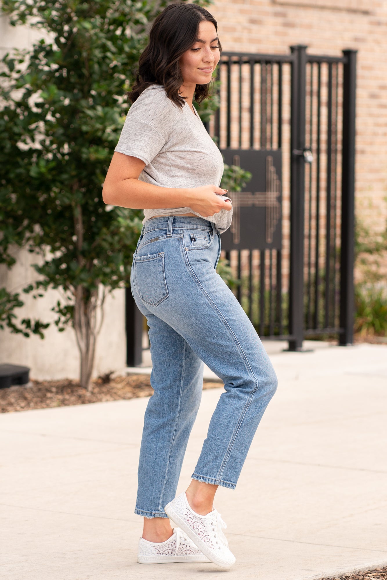 KanCan Jeans  These high-rise slouch fit hit at exactly the right spot on your waist and with some spandex, these will stretch as you wear and get super comfy!   KanCan Stretch Level: Comfort Stretch   Color: Medium Blue Wash Cut: Slouchy Straight, 28" Inseam Rise: High-Rise, 11.25" Front Rise 99% COTTON , 1% SPANDEX Stitching: Classic  Fly: Zipper Style #: KC9271M Contact us for any additional measurements or sizing. 