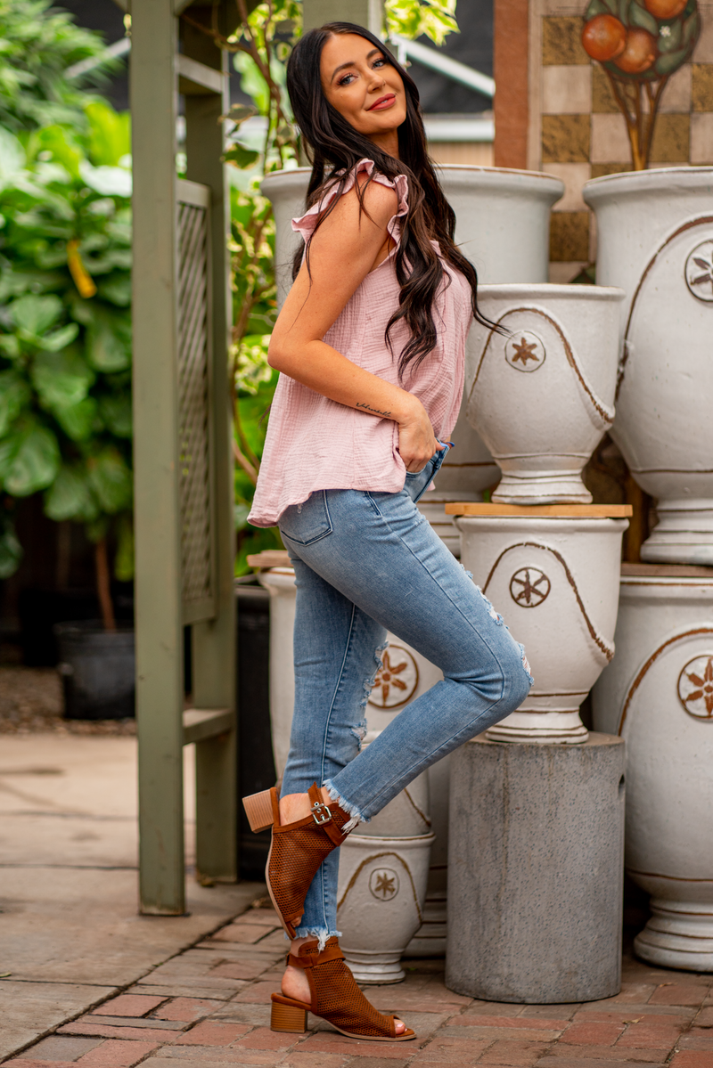 Judy Blue  These skinny jeans will be your go-to denim! With a mid-waist, they hit you at the right spot for a casual fit. Pair with a graphic tee and tennies.  Color: Light Wash  Cut: Skinny, 27" Inseam* Rise: Mid-Rise. 9.5" Front Rise* Material: 69% COTTON,16% POLYESTER,9% RAYON,5% ELASTRELL-POLY,1% SPANDEX Machine Wash Separately In Cold Water Stitching: Classic Fly: Zipper Style #: JB82241-Pl , 82241-PL