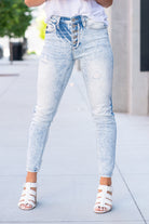 KanCan Jeans   KanCan Comfort Stretch  Color: Light Blue Wash Cut: Ankle Skinny, 27" Inseam* Rise: High-Rise, 10" Front Rise* 94% COTTON , 5% POLYESTER , 1% SPANDEX Stitching: Classic Fly: Zipper  Style #: KC9285L Contact us for any additional measurements or sizing.  *Measured on the smallest size, measurements may vary by size.  