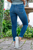Kan Can Jeans  Color: Dark Wash Cut: Skinny, 27" Inseam* Rise: High-Rise, 10.5" Front Rise* Material: 49.3% COTTON, 21.1% TENCEL, 18.6% POLY, 10% RAYON, 1% LYCRA SPANDEX Stitching: Classic Fly: Zipper  Style #: KC9261D Contact us for any additional measurements or sizing.  *Measured on the smallest size, measurements may vary by size.