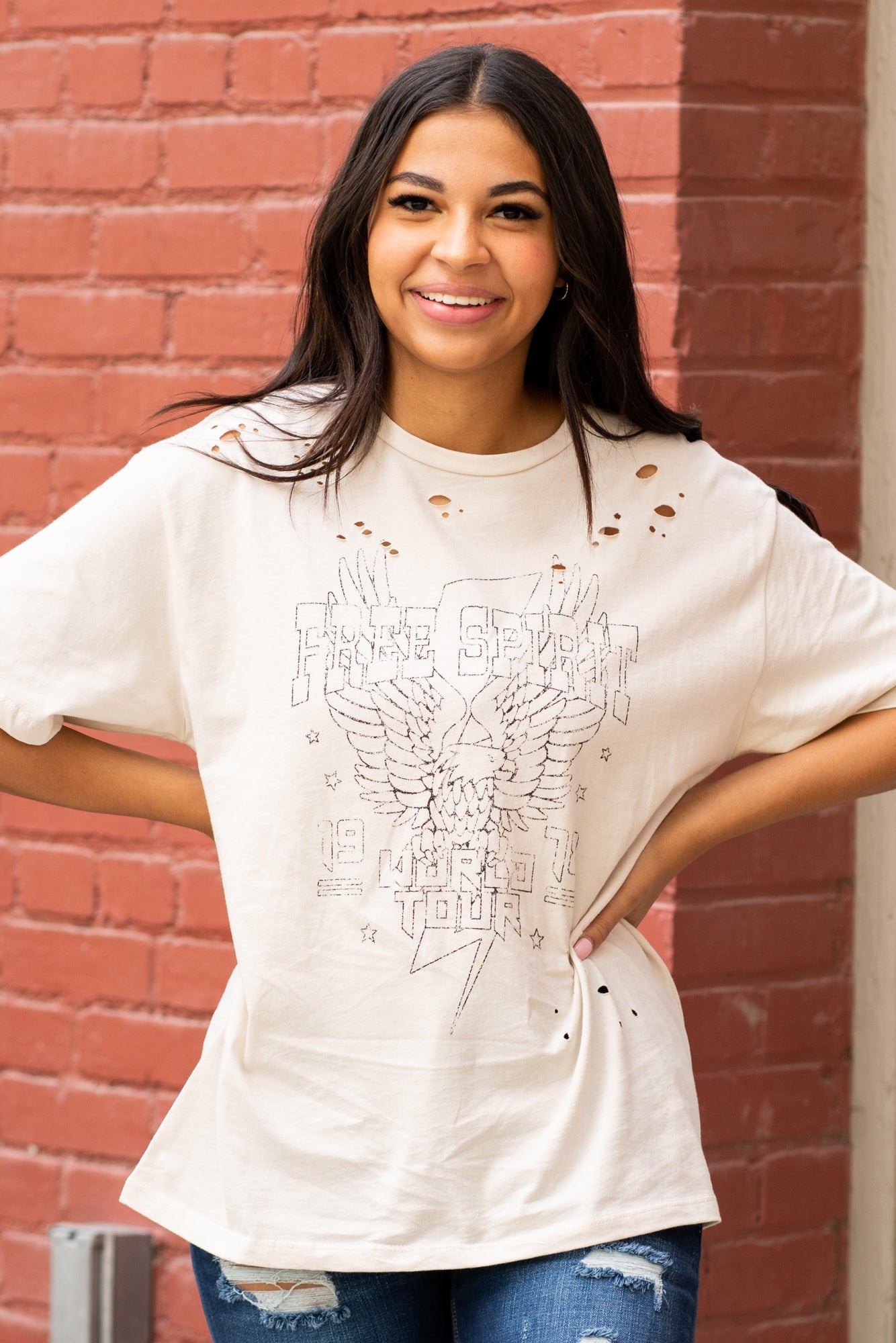 Zutter  Color: Kahki Neckline: Round Sleeve: Short Sleeve Relaxed Fit, Distressed Material: 100% cotton Style #: F525-8043 Contact us for any additional measurements or sizing. 