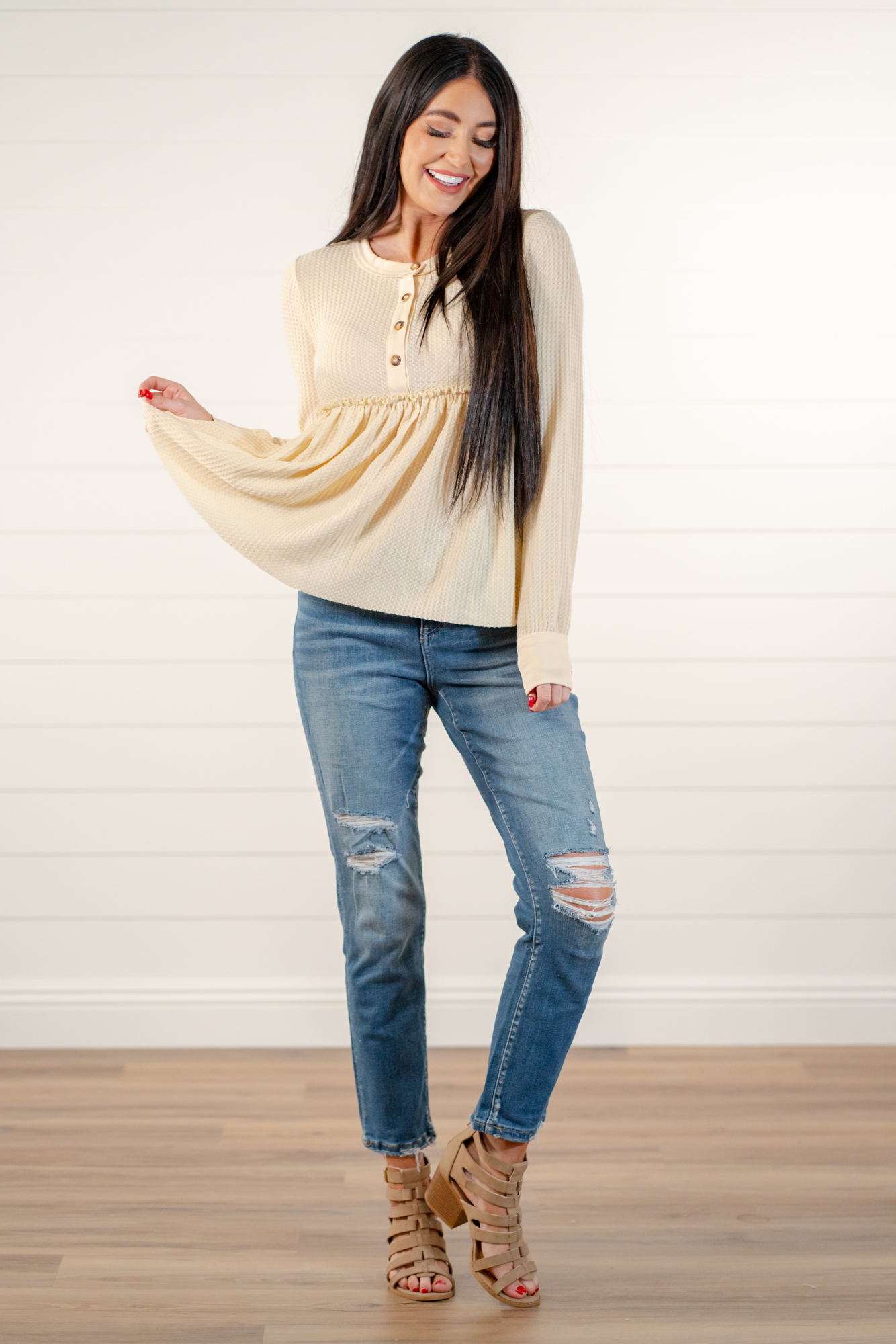 Blu Pepper Color: Oatmeal Long Sleeves Button Neckline Waffle Knit SELF: 97% POLYESTER 3% SPANDEX - CONT: 95% COTTON 5% SPANDEX Style #: BTST1184 Contact us for any additional measurements or sizing.