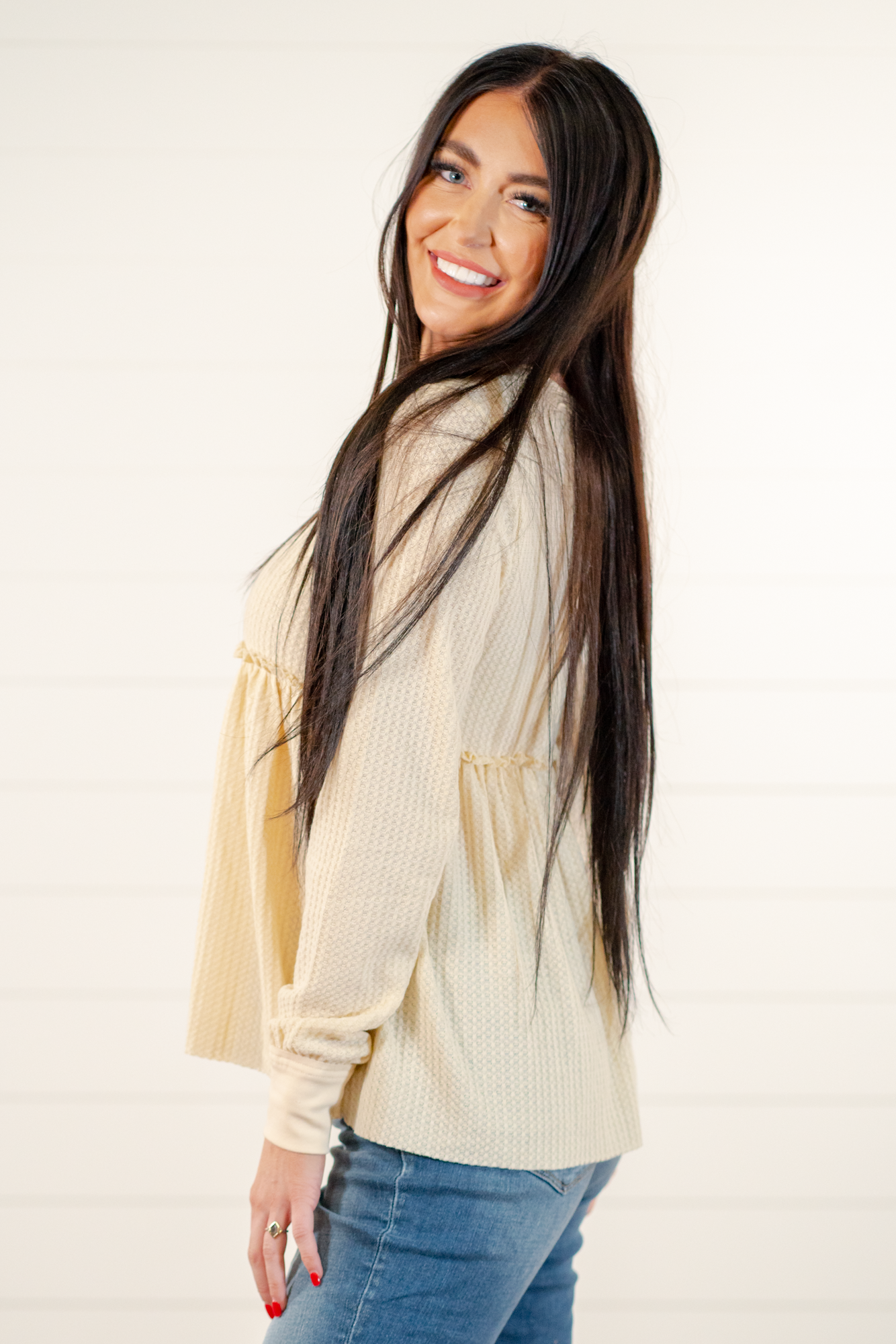 Blu Pepper Color: Oatmeal Long Sleeves Button Neckline Waffle Knit SELF: 97% POLYESTER 3% SPANDEX - CONT: 95% COTTON 5% SPANDEX Style #: BTST1184 Contact us for any additional measurements or sizing.