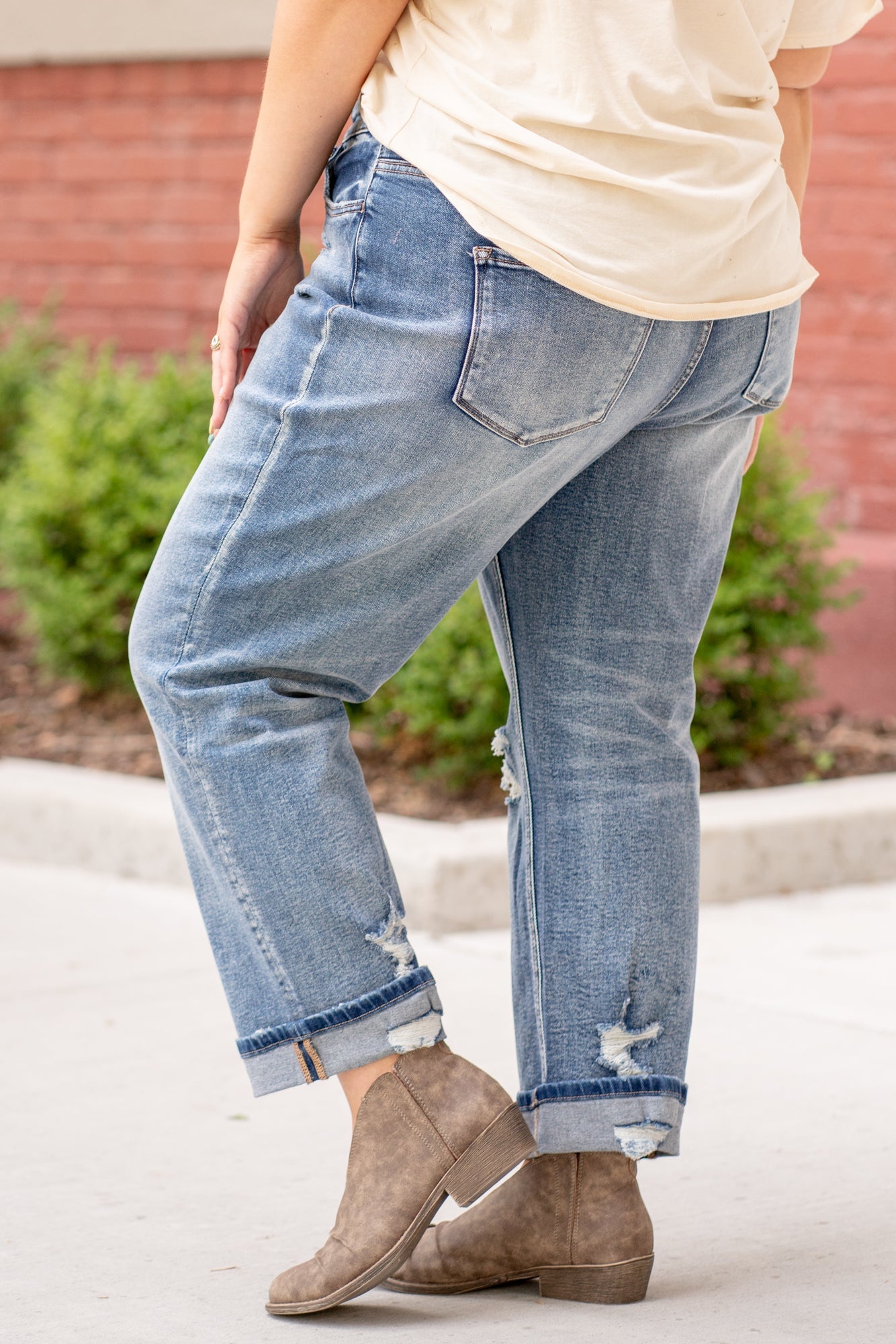 VERVET by Flying Monkey Jeans  These comfort stretch denim have a slouchy fit, distressed detail and relaxed legs. With an ankle length, these boyfriend jeans will be your go to denim this fall.   Rise: High Rise, 12" Front Rise Mom Fit 26" Inseam 90.5% COTTON, 7.5% POLYESTER, 2% SPANDEX Machine Wash Separately In Cold Water Stitching: Classic  Fly: Exposed Button Fly Style #: V2279-PL  Contact us for any additional measurements or sizing. 
