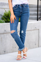 Flying Monkey Jeans  A comfortable stretchy denim with a slouchy fit make these cute Mom jeans perfect for everyday wear. Collection: Spring 2021 Name: Moon Legend Cut: Mom Fit, 28" Inseam Rise: High Rise, 11" Front Rise 95% COTTON, 4.2% POLYESTER, 0.8% SPANDEX Stitching: Classic Style #: Y3986 Contact us for any additional measurements or sizing.