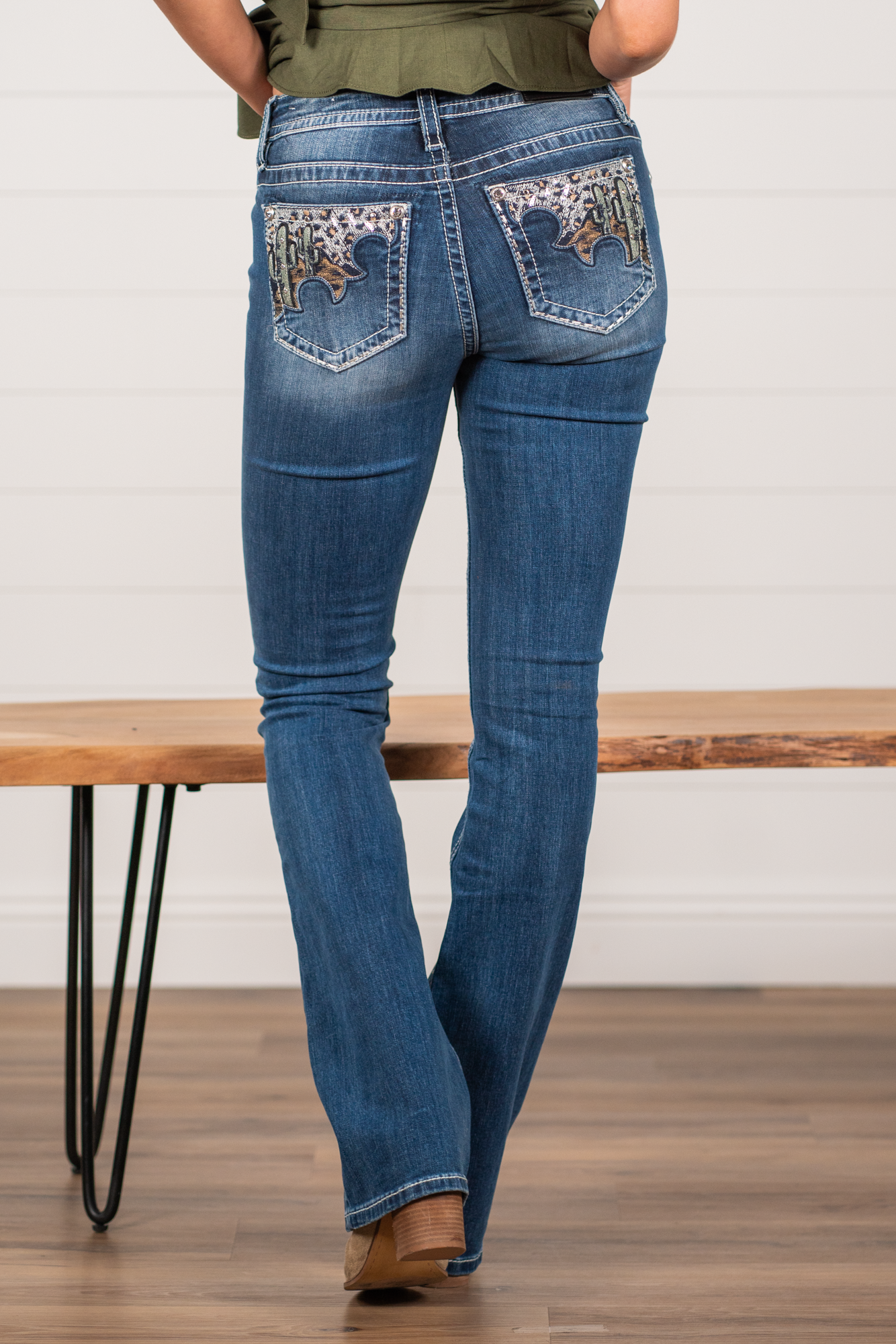 Miss Me Jeans | Snowflake Pocket Chloe Mid Rise Boot Cut M5082SB112 American Blues