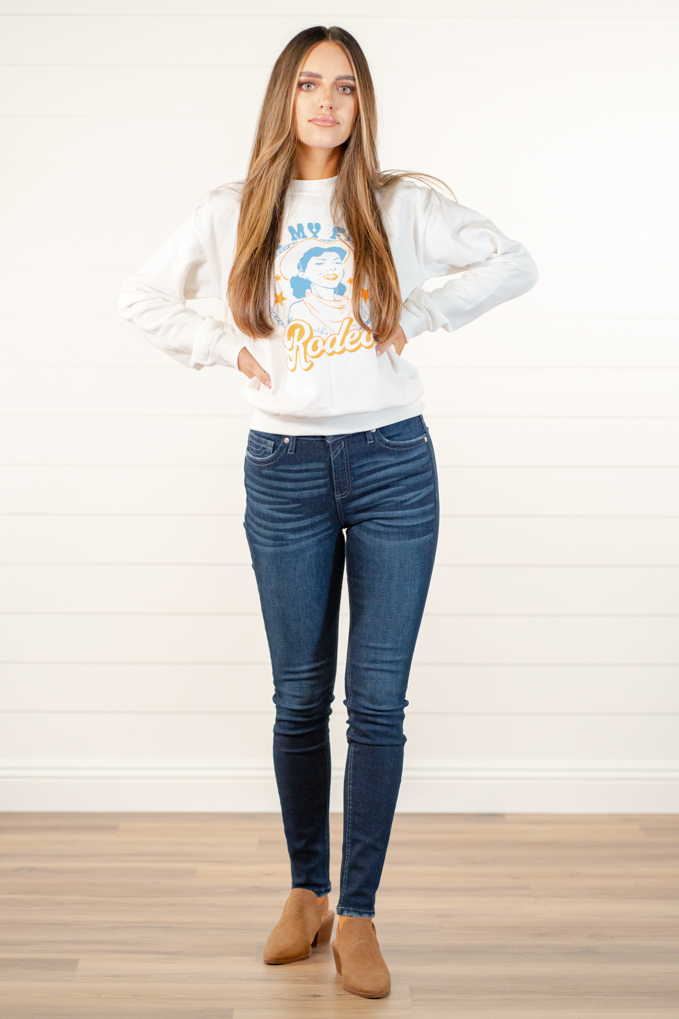 Not My First Rodeo!  Color: White Neckline: Round Sleeve: Long Sleeve Oversized Pull Over Style #: 5351-SS Contact us for any additional measurements or sizing.     