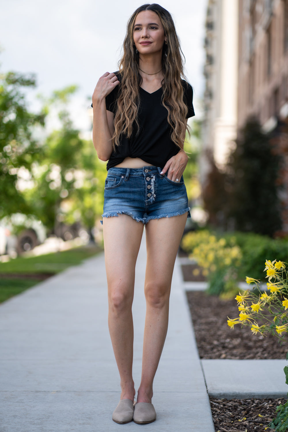 High Rise Shorts By Kan Can  Collection: Summer 2020 Frayed Hem Shorts High Rise, 9.5" Front Rise Shorts, 2" Inseam Dark Wash 97% COTTON / 1% T-400 (POLYESTER) / 2% LYCRA Stitching: Classic Fly: Zipper Style #: KC8576D