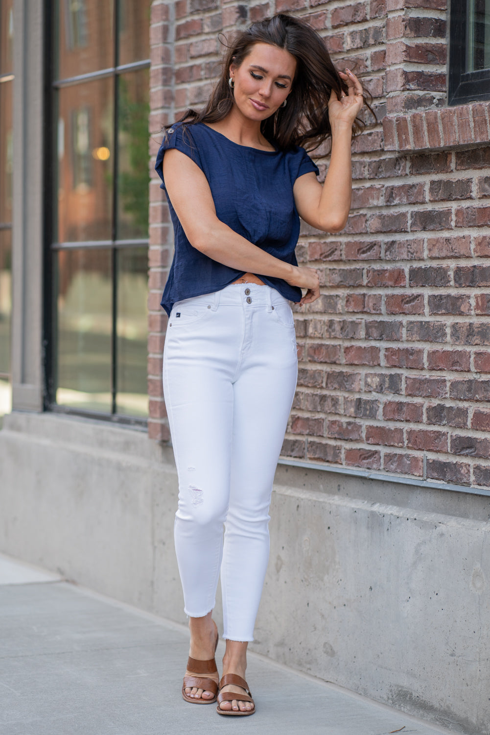 Kan Can Jeans  Collection: Summer 2020 Color: White Cut: Ankle Skinny, 27.5" Inseam Rise: High-Rise, 10" Front Rise Material: COTTON 94.8% POLYESTER 4% SPANDEX 1.2% Stitching: Classic Fly: Zipper with Double Button Style #: KC7317WT