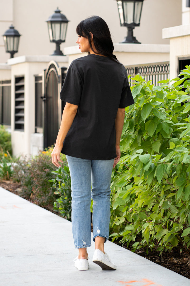 Zutter  Color: Black Neckline: Round Sleeve: Short Sleeve Relaxed Fit Material: COTTON 100% Style #: F525-1550  Contact us for any additional measurements or sizing.
