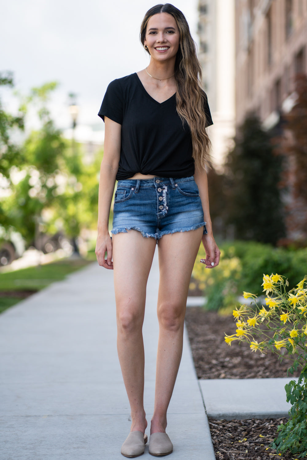 High Rise Shorts By Kan Can  Collection: Summer 2020 Frayed Hem Shorts High Rise, 9.5" Front Rise Shorts, 2" Inseam Dark Wash 97% COTTON / 1% T-400 (POLYESTER) / 2% LYCRA Stitching: Classic Fly: Zipper Style #: KC8576D